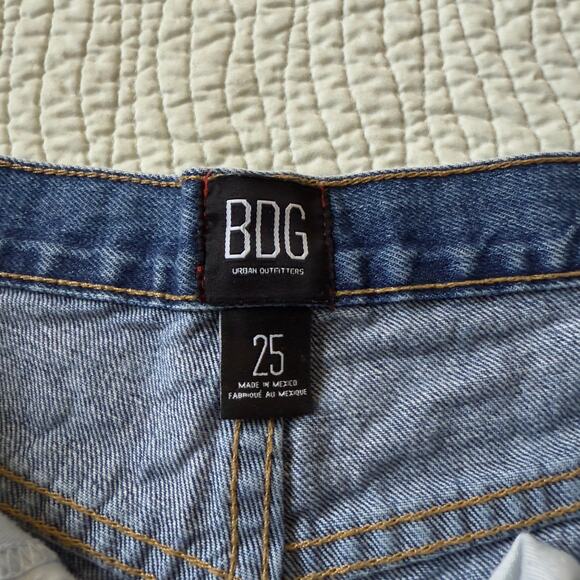 BDG Jean Shorts Denim Blue Distressed Cutoff Size 25 - Picture 5 of 7